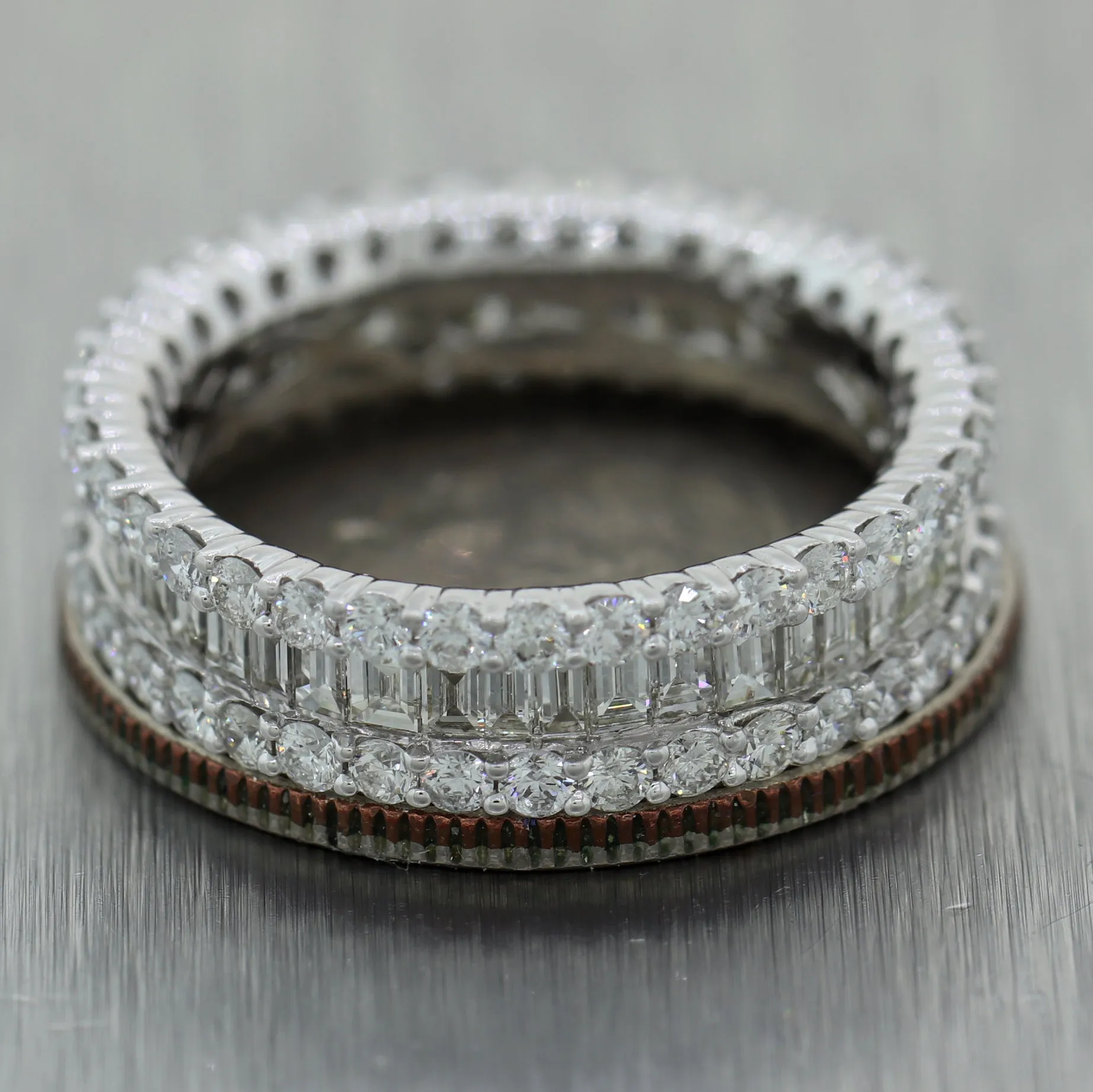 Modern 18k White Gold 2.25ctw Baguette & Round Cut Diamond Band Ring