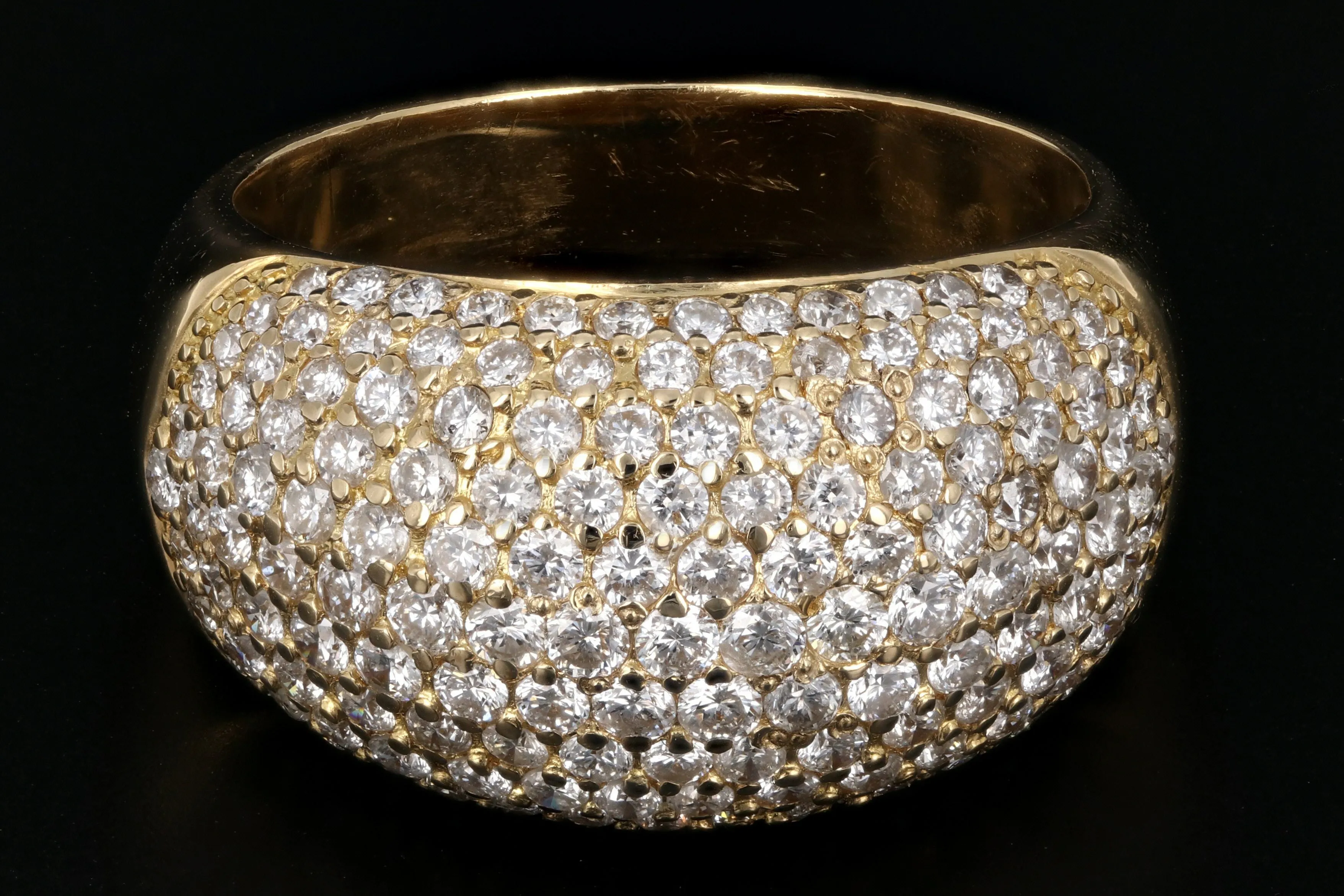 Modern 18K Yellow Gold 2CTW Round Cut Diamond Band