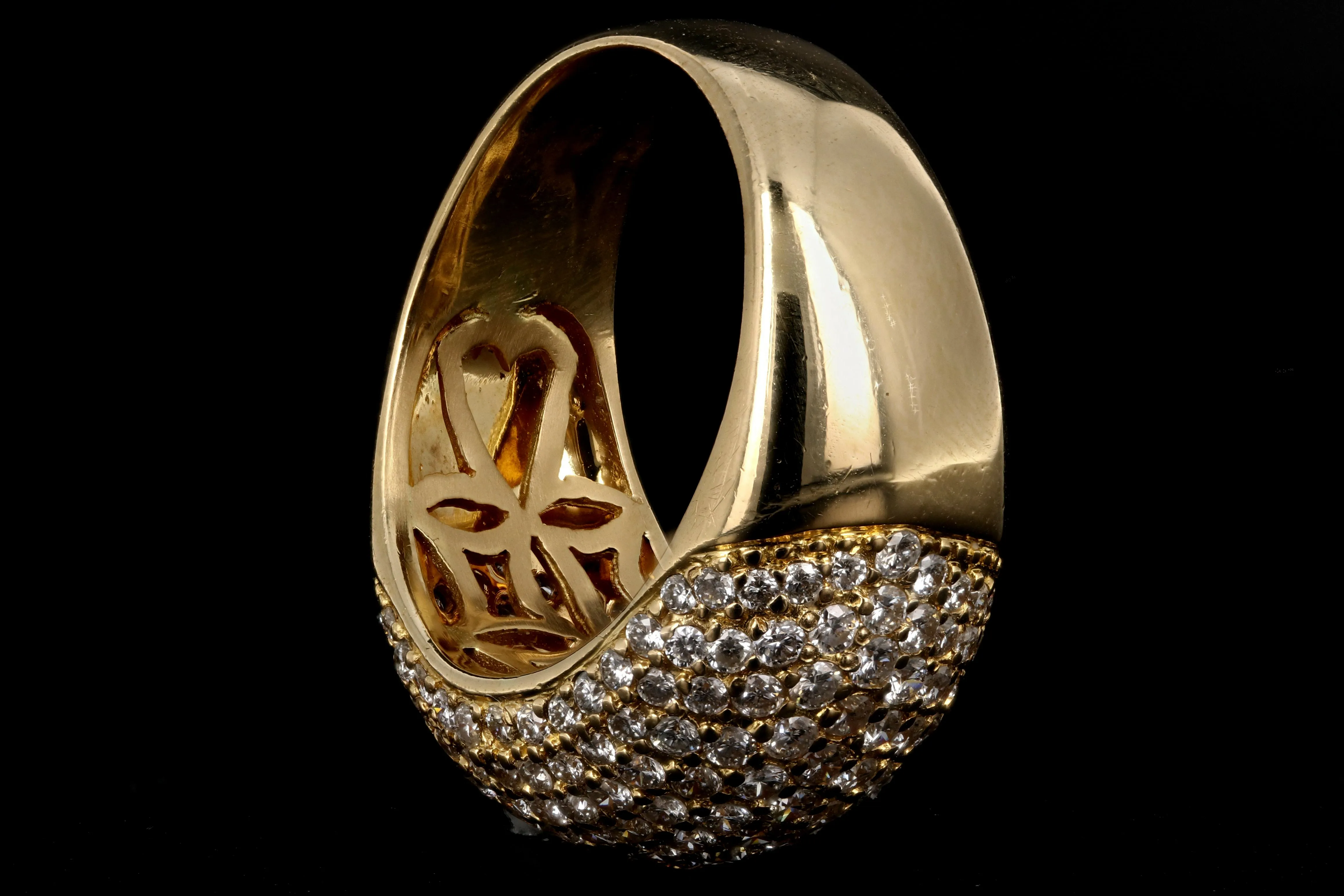 Modern 18K Yellow Gold 2CTW Round Cut Diamond Band