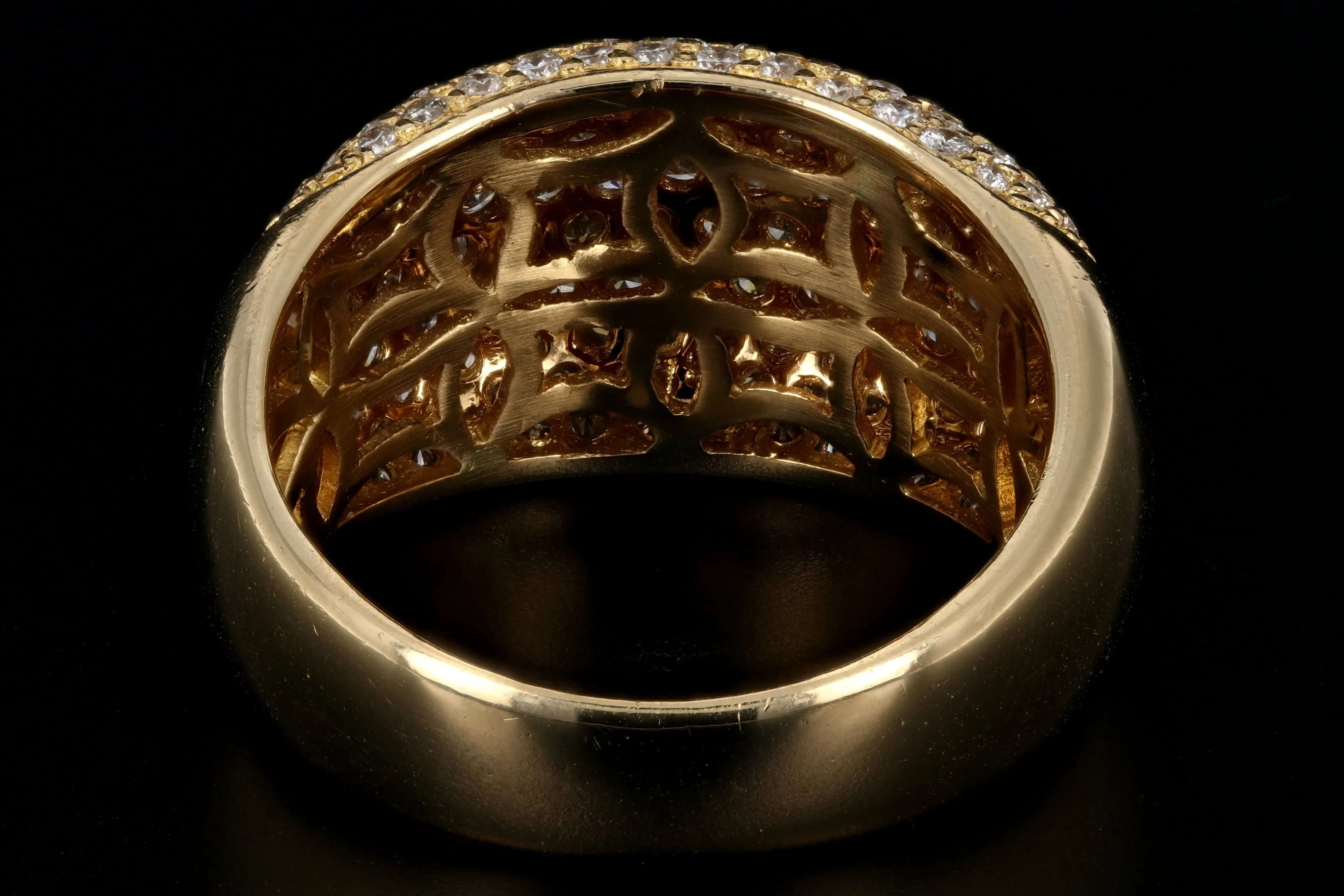 Modern 18K Yellow Gold 2CTW Round Cut Diamond Band