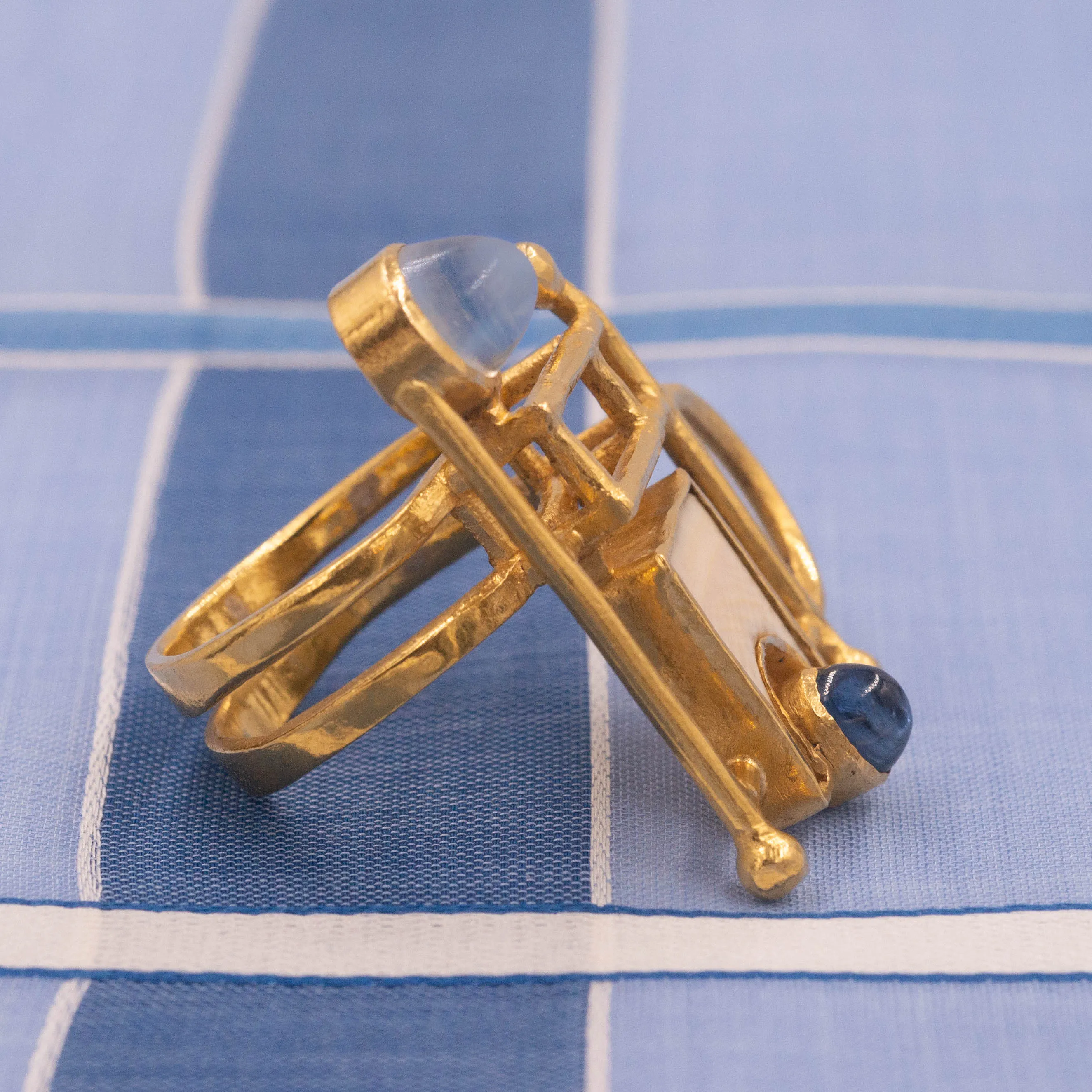 Modern Abstract Art Sapphire and Moonstone Ring c1970