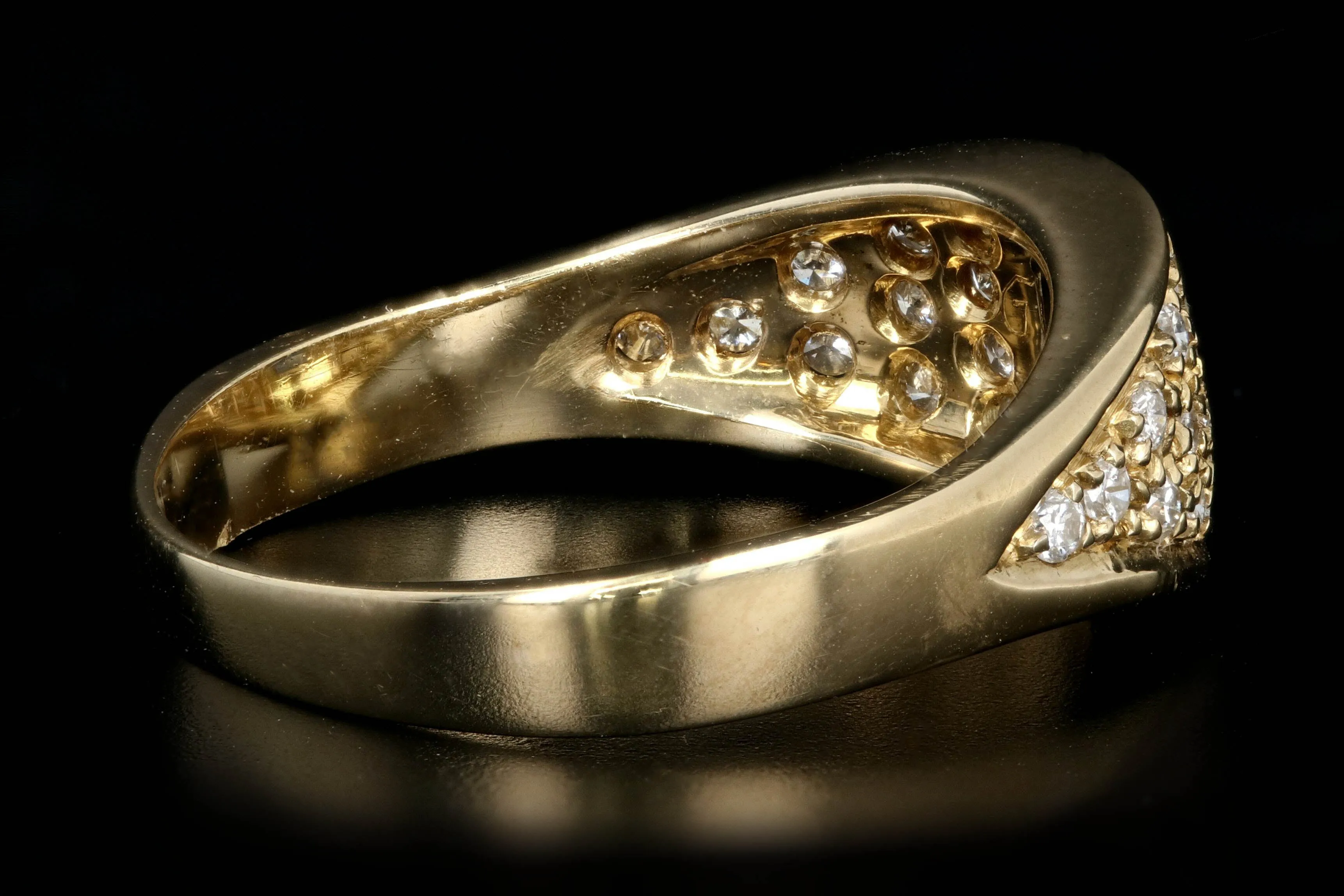 Modern Yellow Gold Sapphire and Diamond Ring