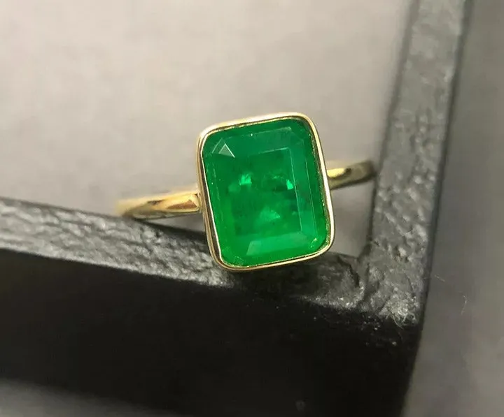Natural Vintage Emerald Ring 18K Yellow Gold Women's Wedding Bridal Jewelry