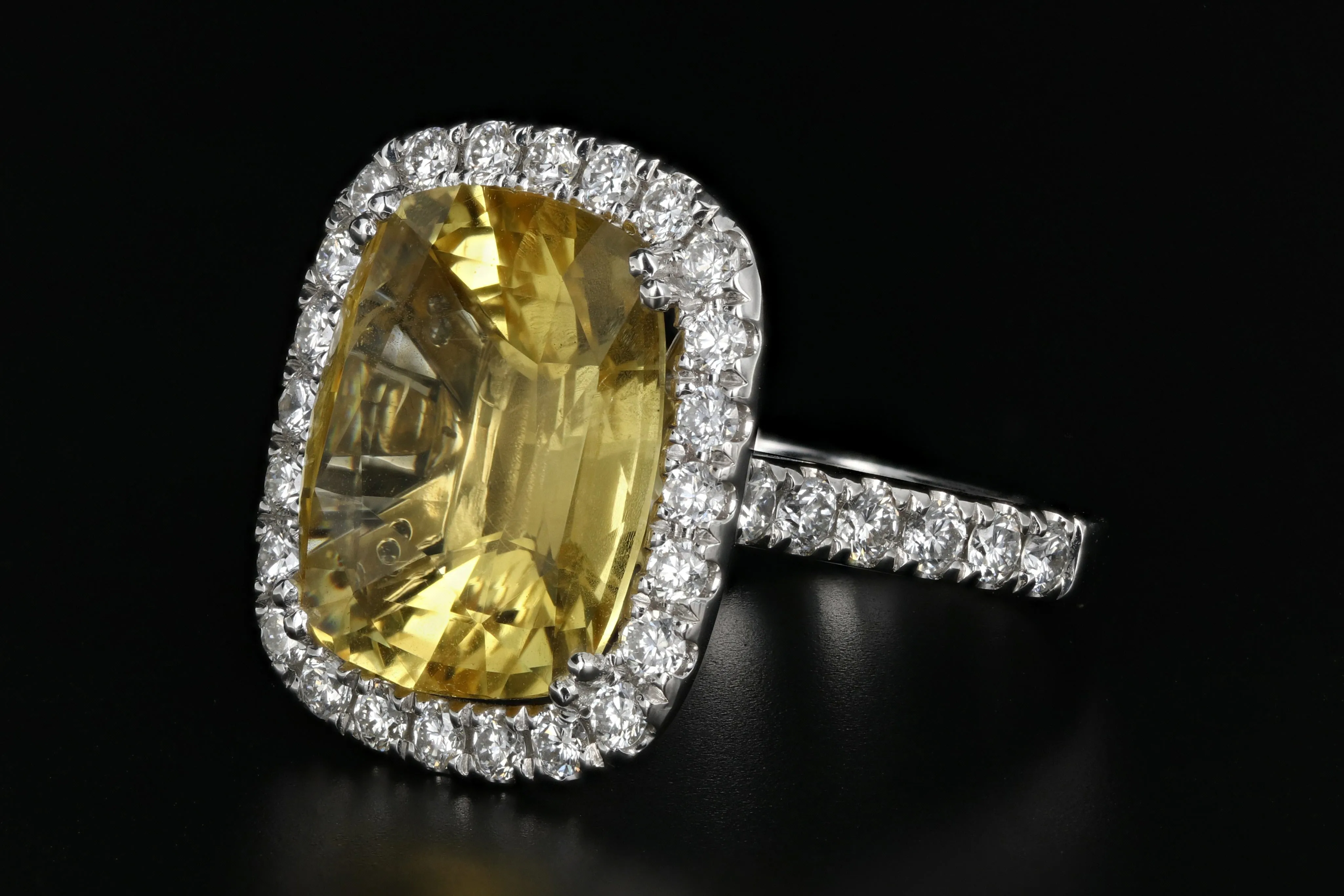 New 14K White Gold 10.83 Carat Natural Yellow Sapphire & Diamond Ring AGL Certified