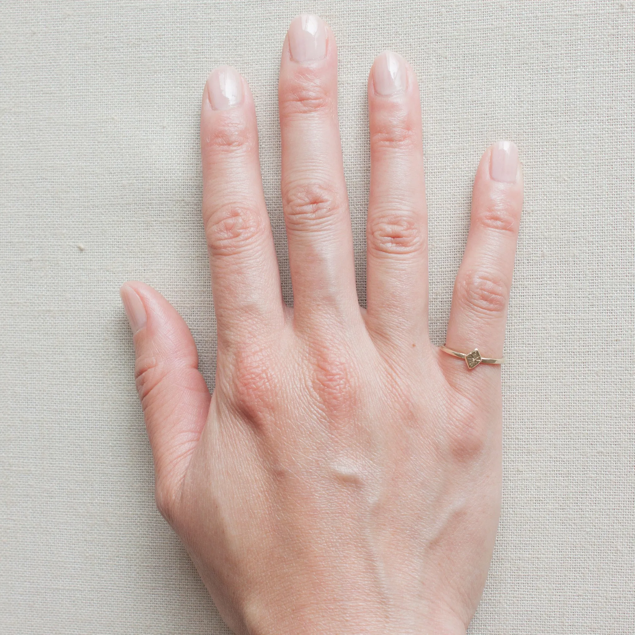 One Star Pinky Ring