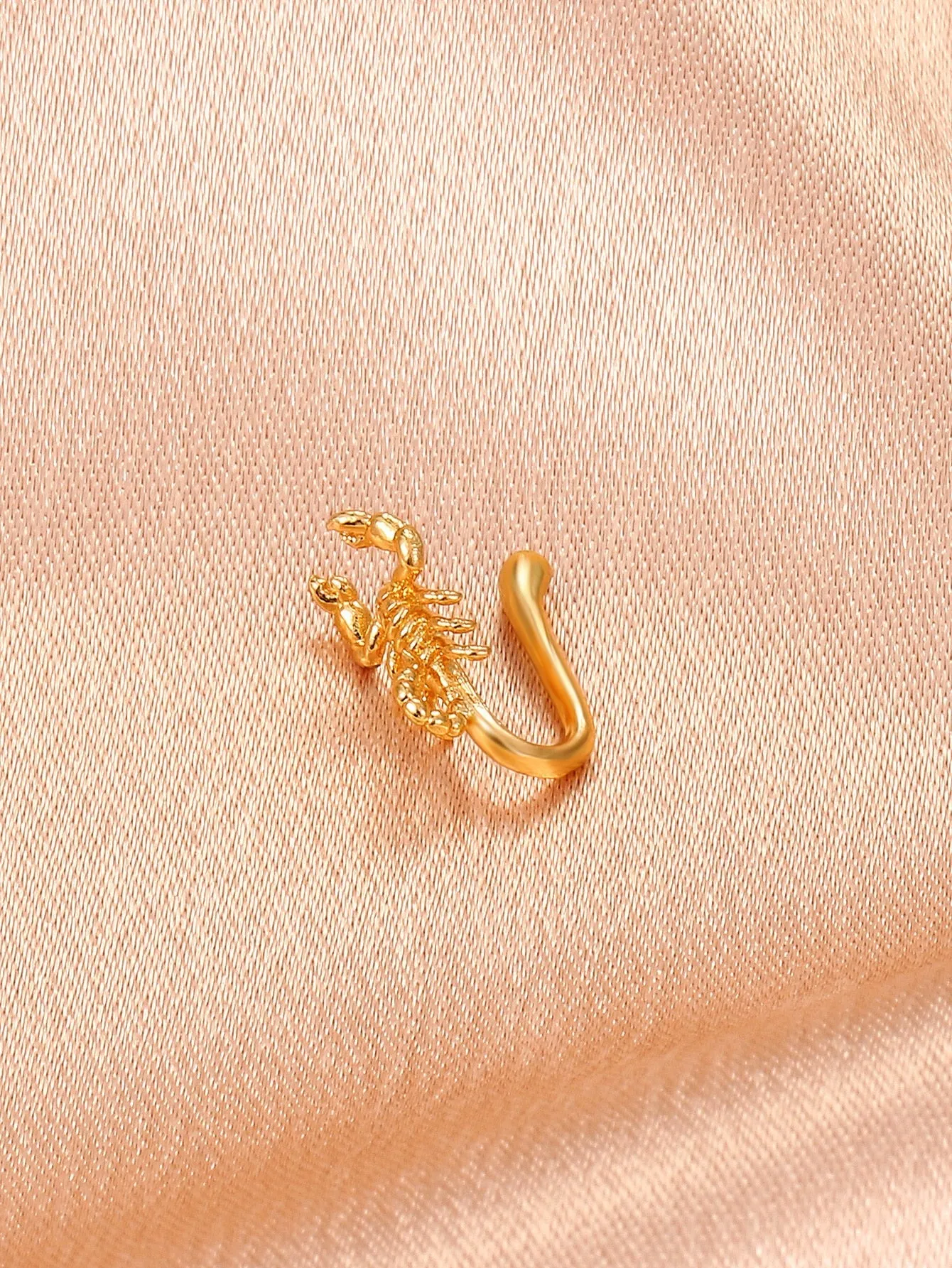 Scorpion Decor Nose Cuff - Gold