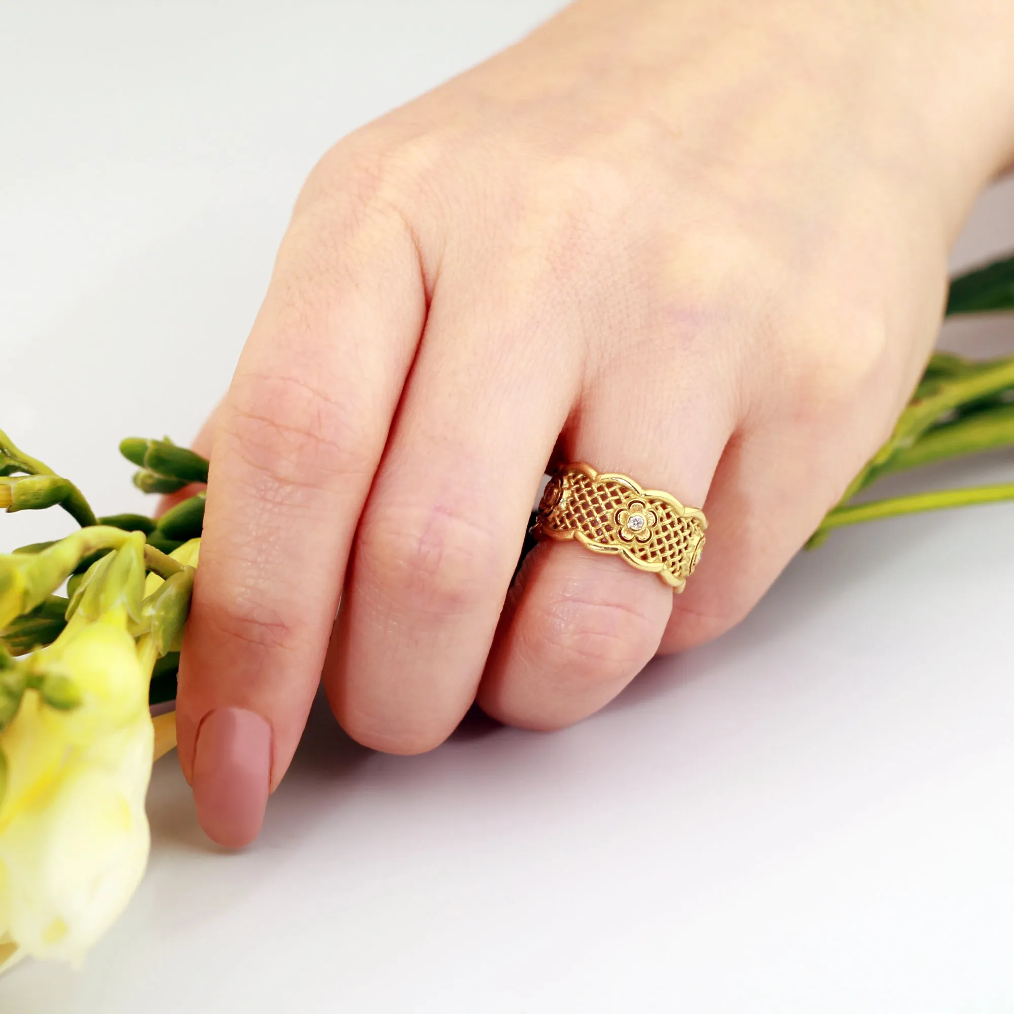 Statement Wedding Band Ring with Diamond Flowers in 14K Gold
