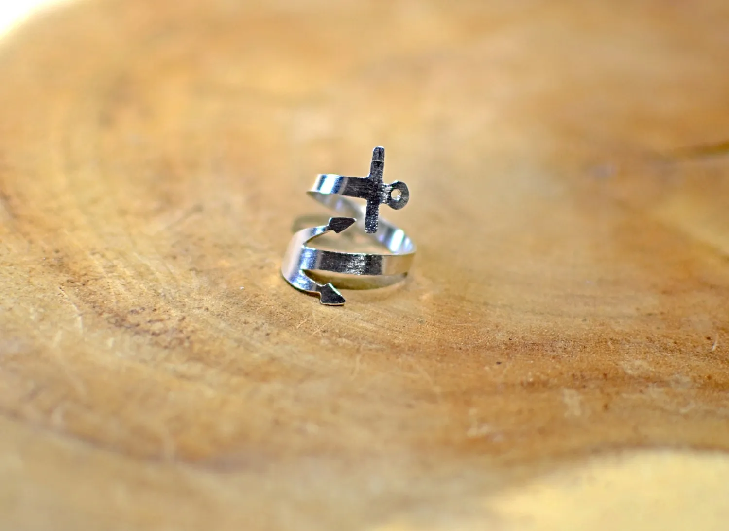 Sterling silver anchor wrap ring