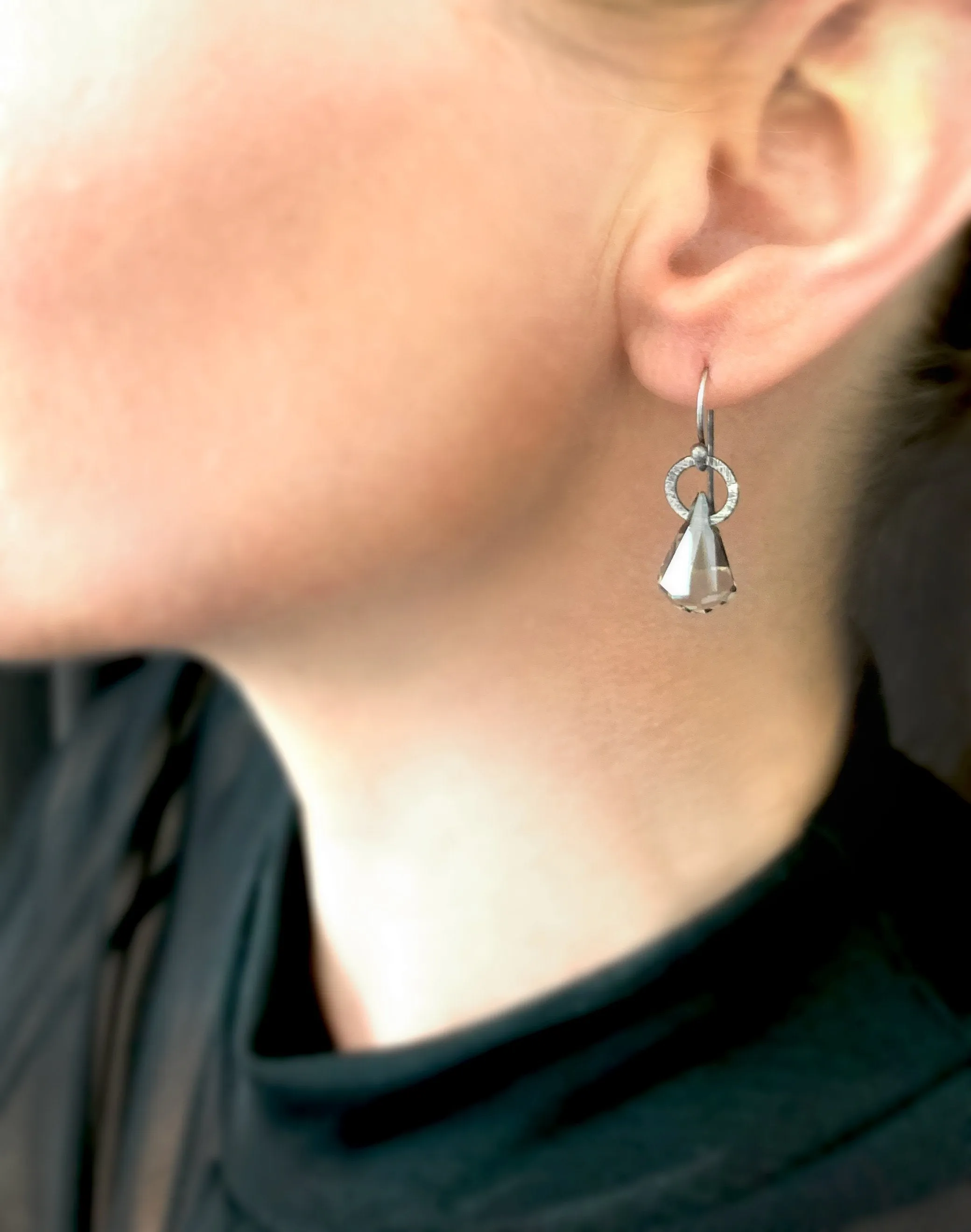 STRIKE - Small Sheer Grey Crystals Earrings