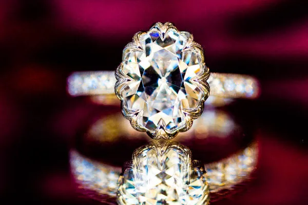 The Dahlia Solitaire with Diamonds