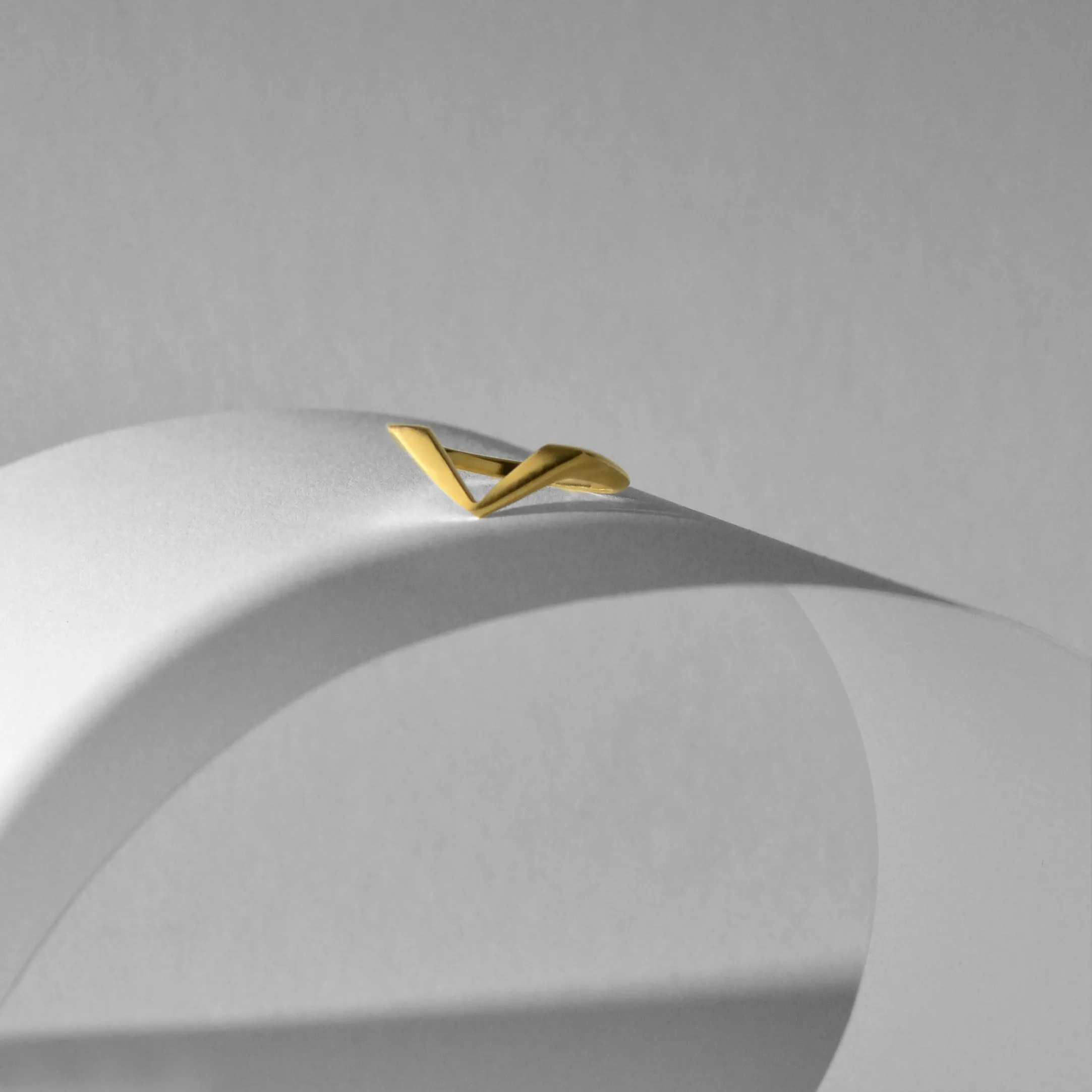 Viceroy Ring in 18kt Fairmined Yellow