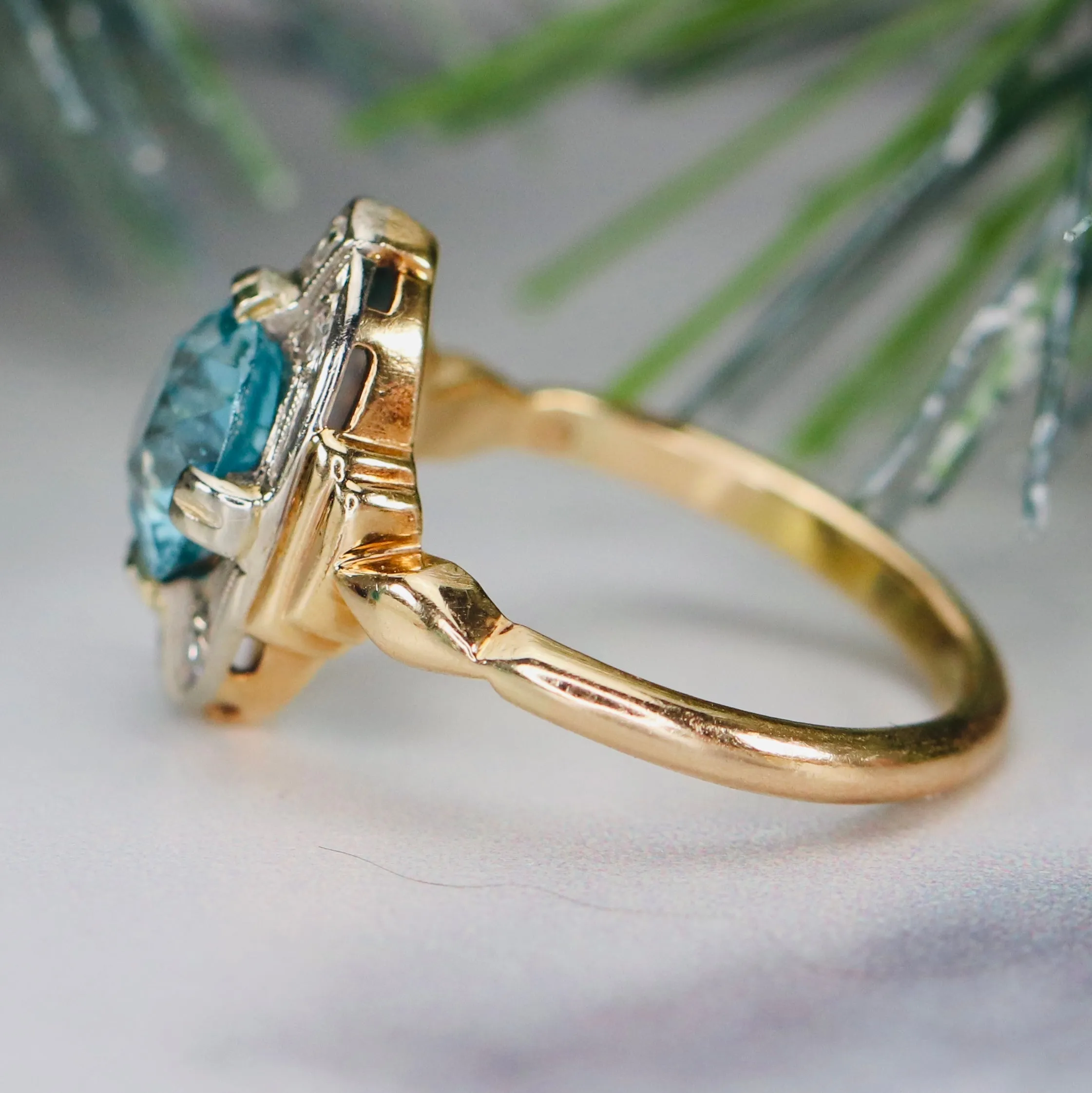 Vintage Blue zircon and diamond ring in yellow gold