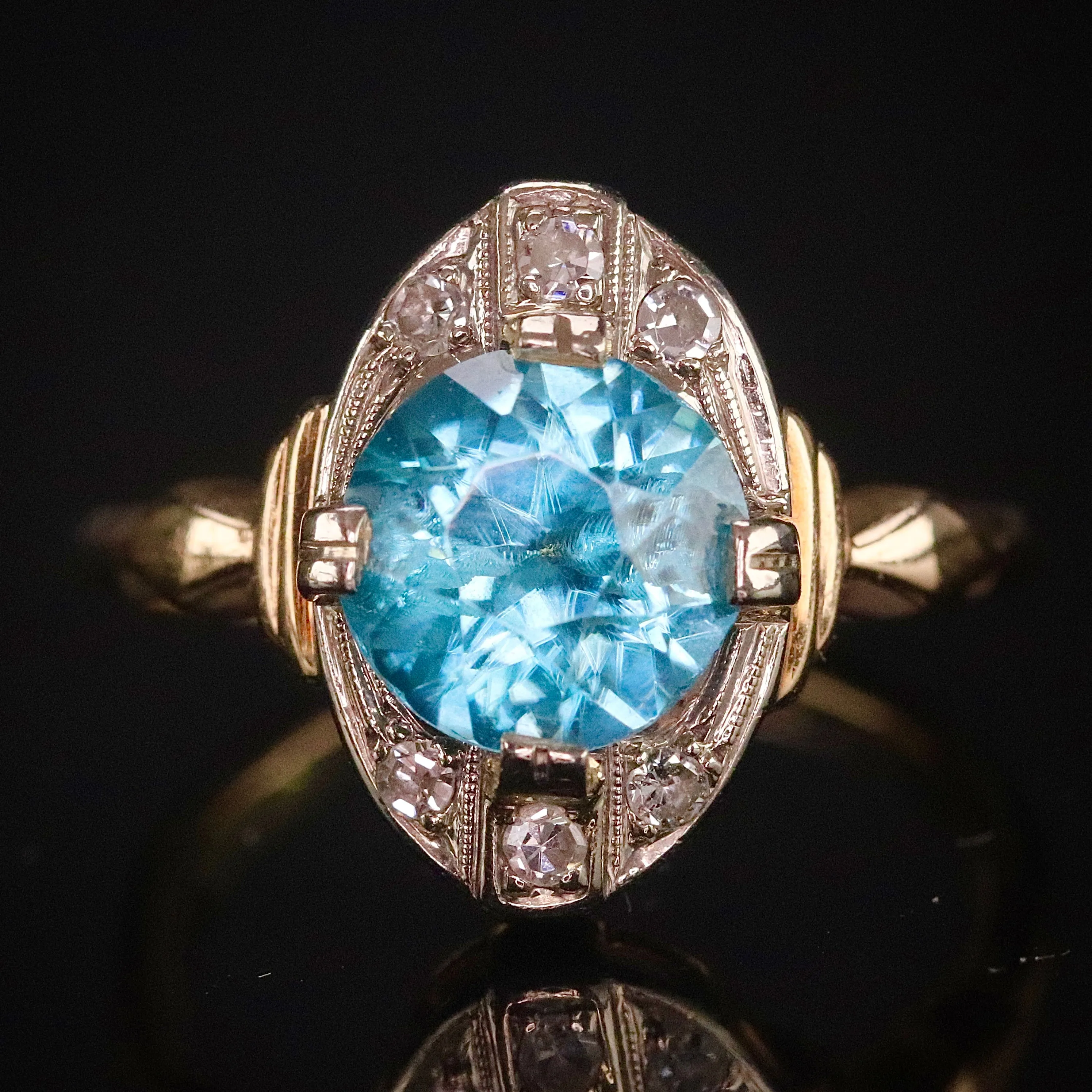Vintage Blue zircon and diamond ring in yellow gold