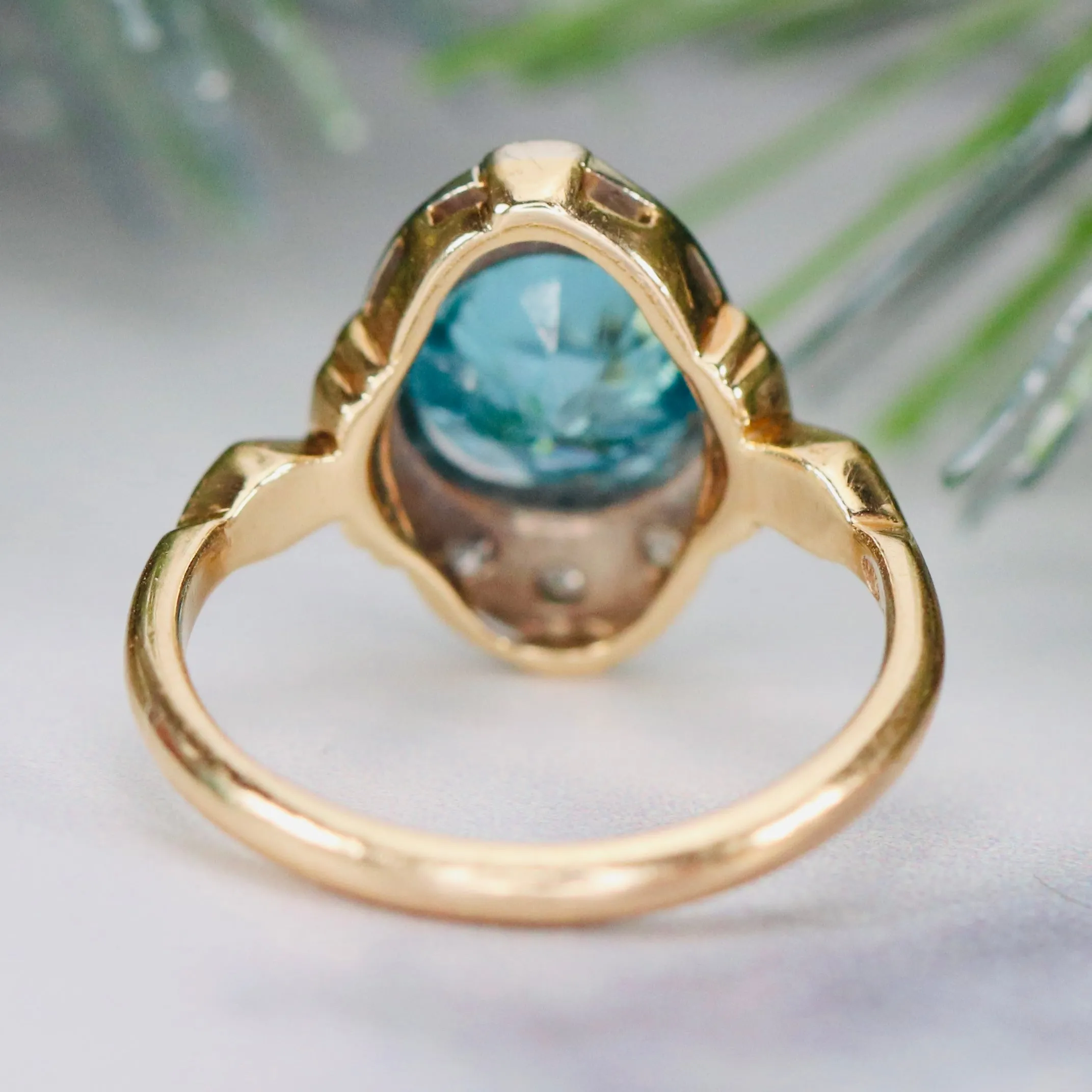 Vintage Blue zircon and diamond ring in yellow gold