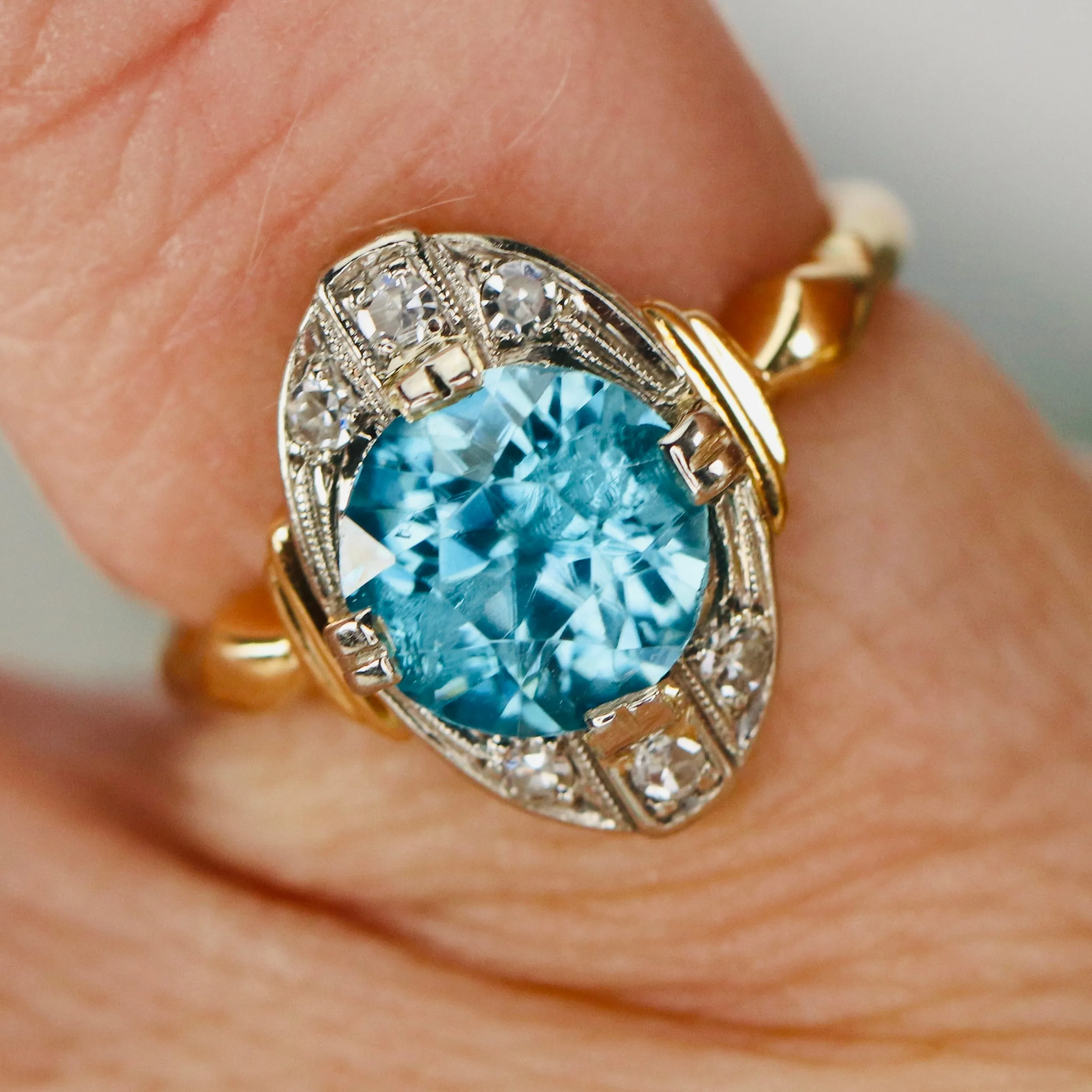 Vintage Blue zircon and diamond ring in yellow gold