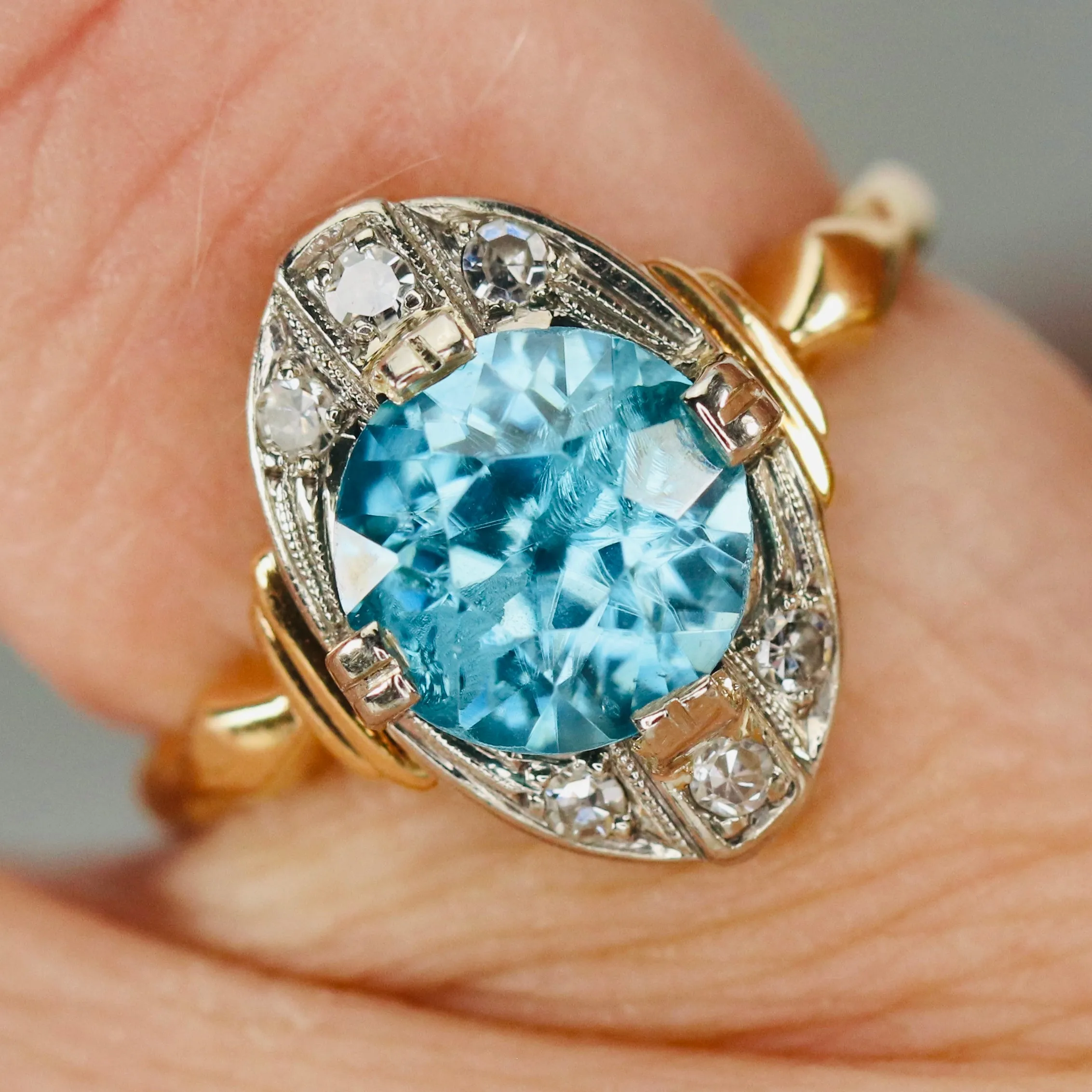 Vintage Blue zircon and diamond ring in yellow gold