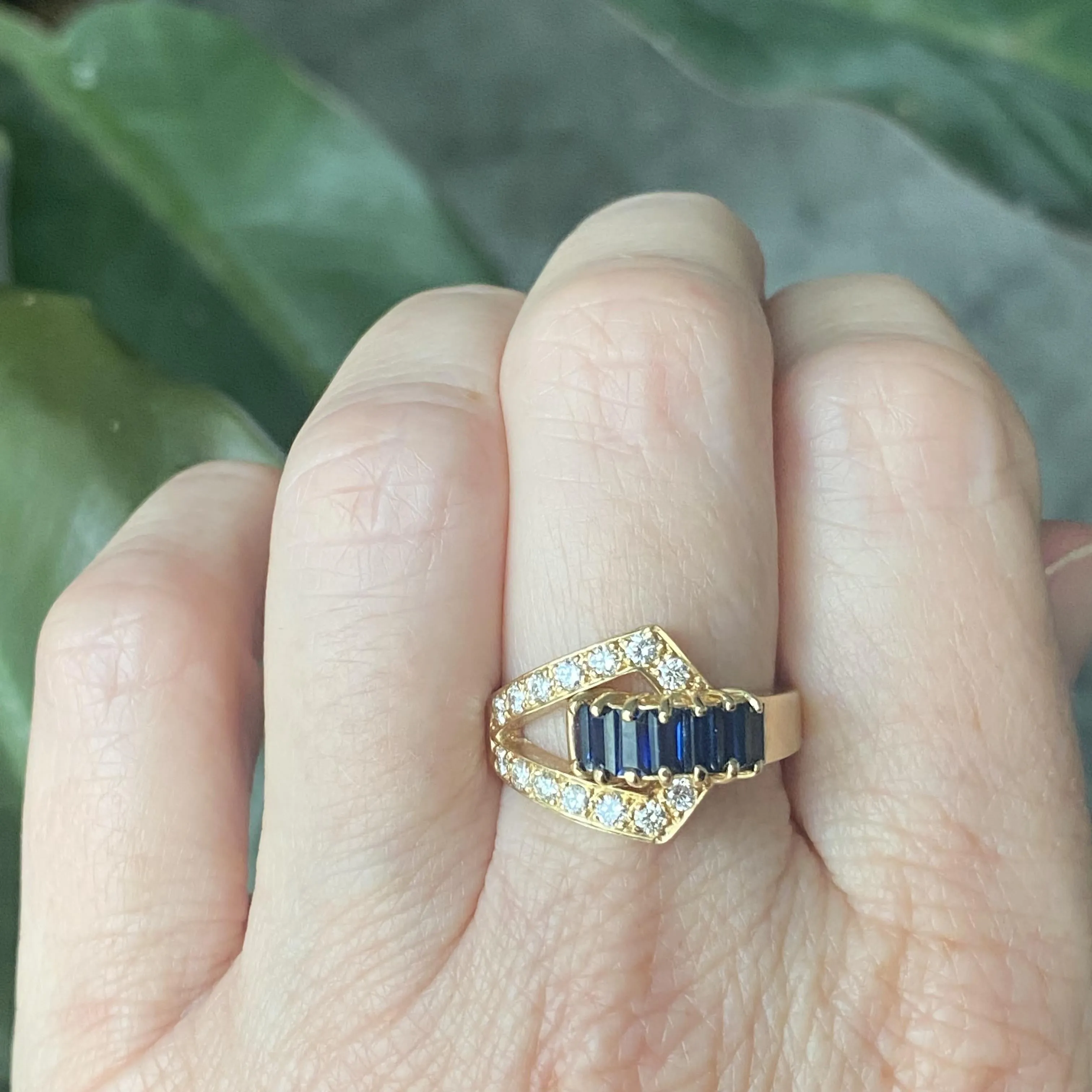 Vintage DANKNER 14K Sapphire & Diamond Buckle Ring