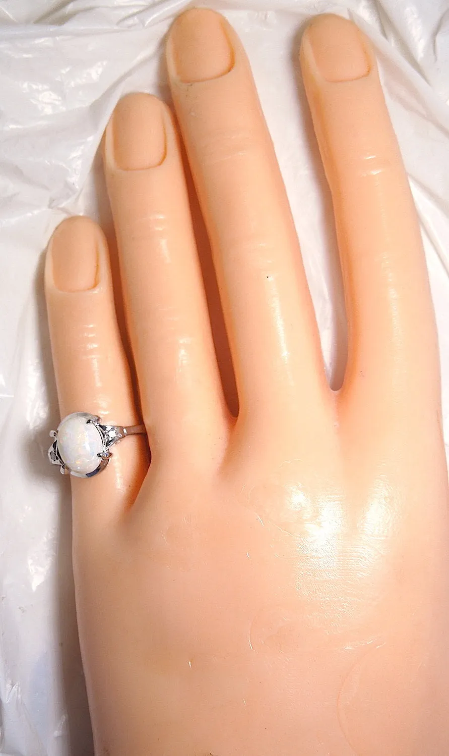 Vintage Oval Opal Ring in White Gold with Diamonds