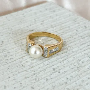 Vintage Pearl Ring