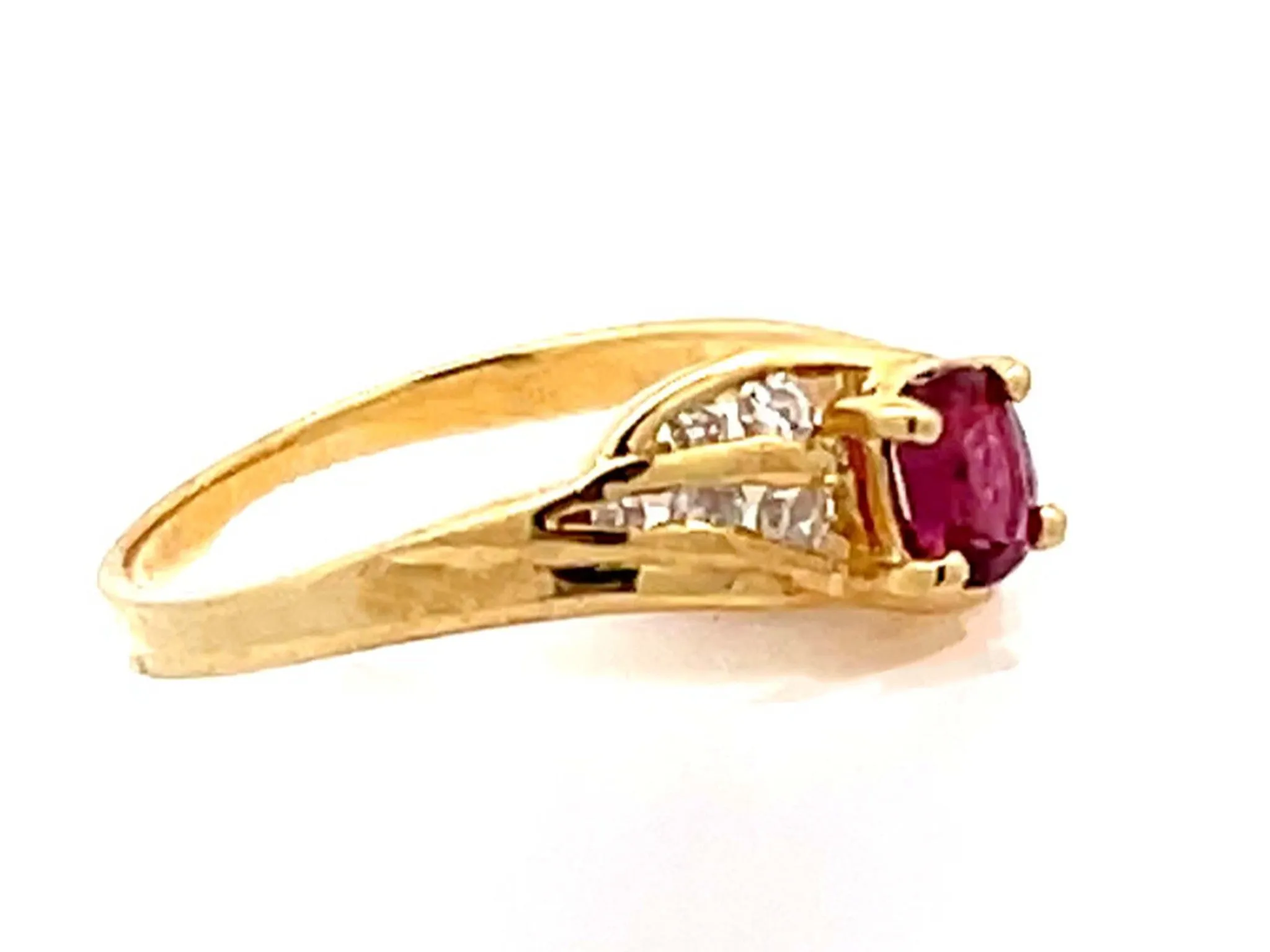 Vintage Ruby Diamond Ring in 14k Gold