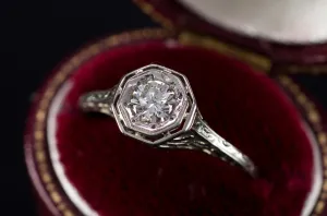 VINTAGE  WHITE GOLD OCTAGONAL SETTING DIAMOND RING