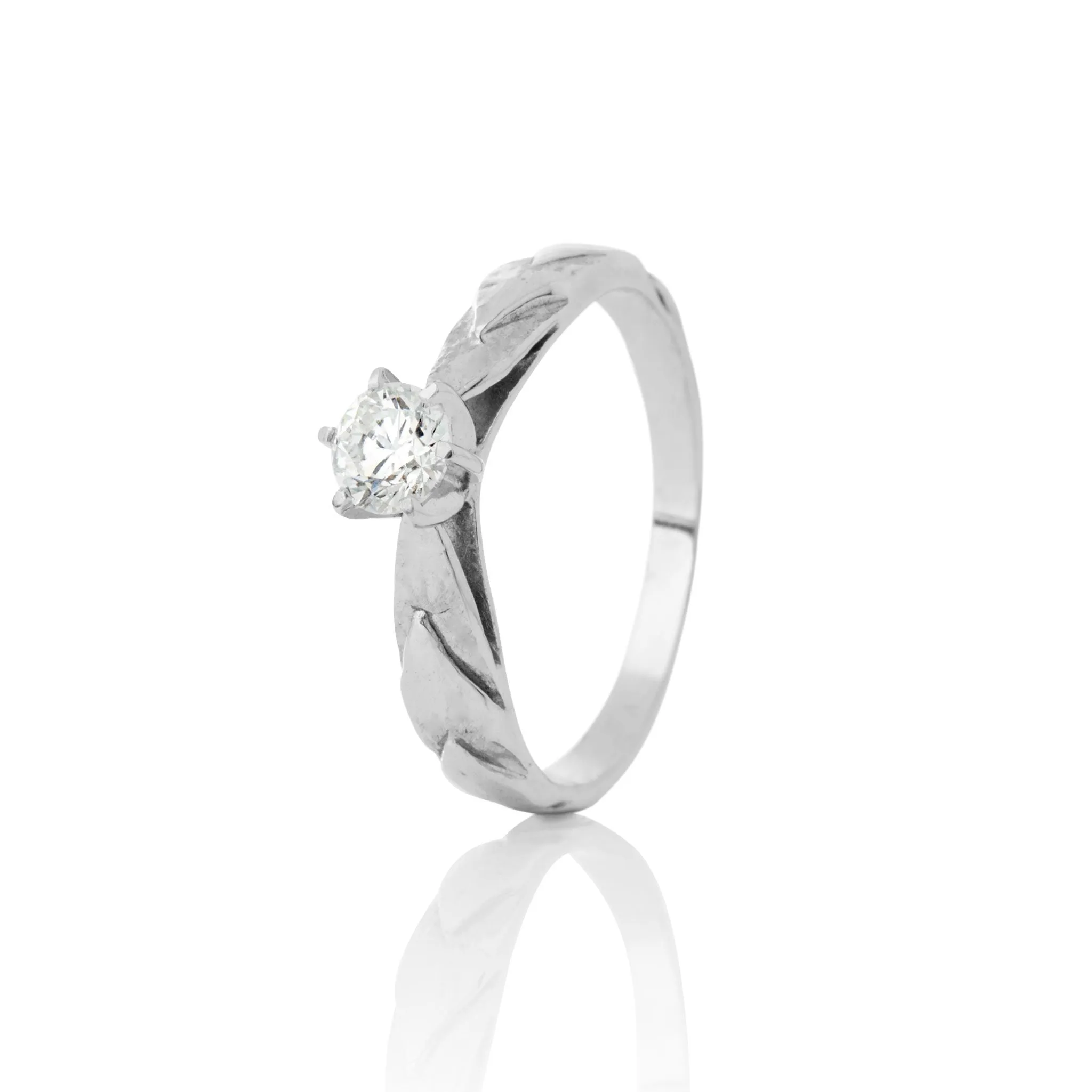 Women's diamond ring - RAN