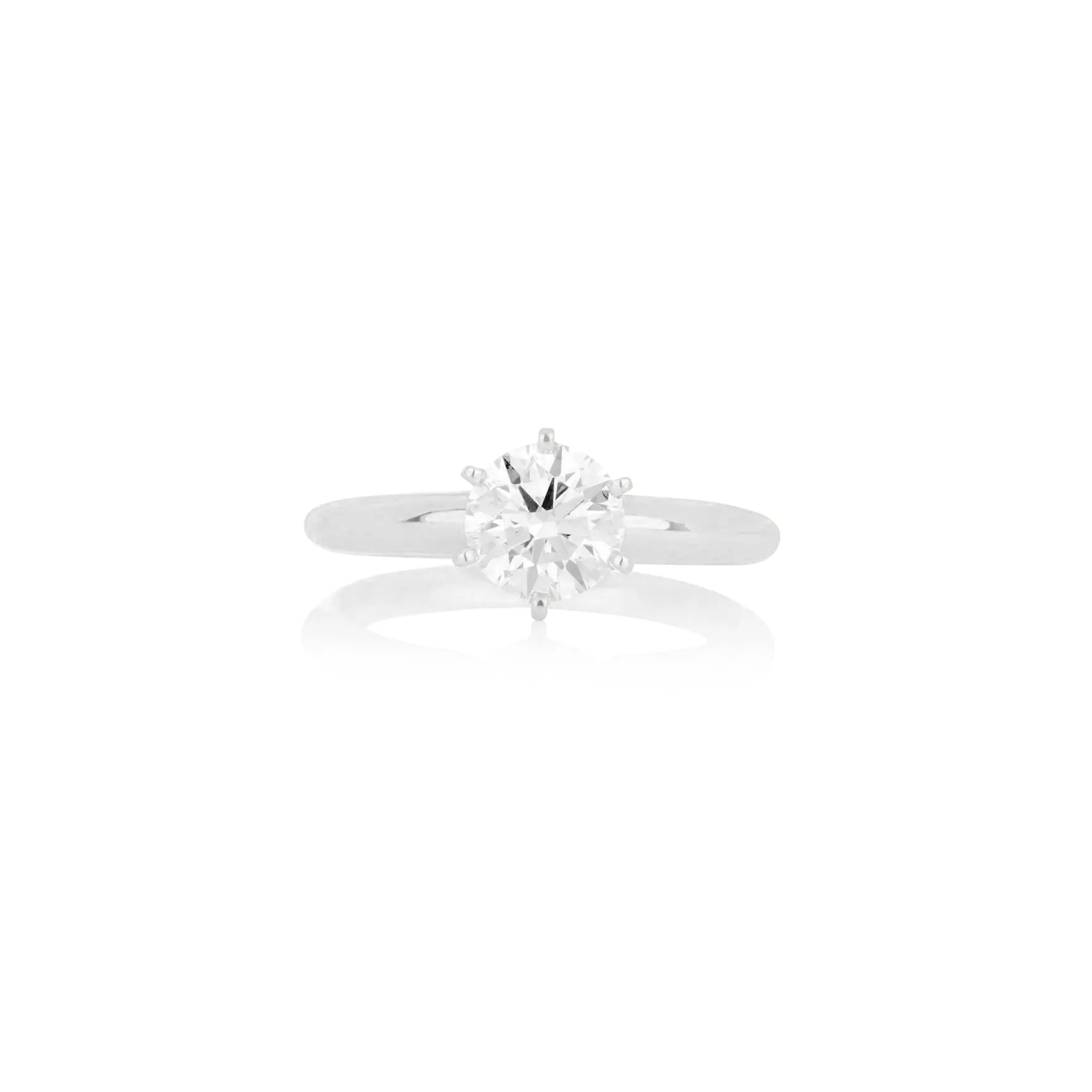 Women's diamond ring