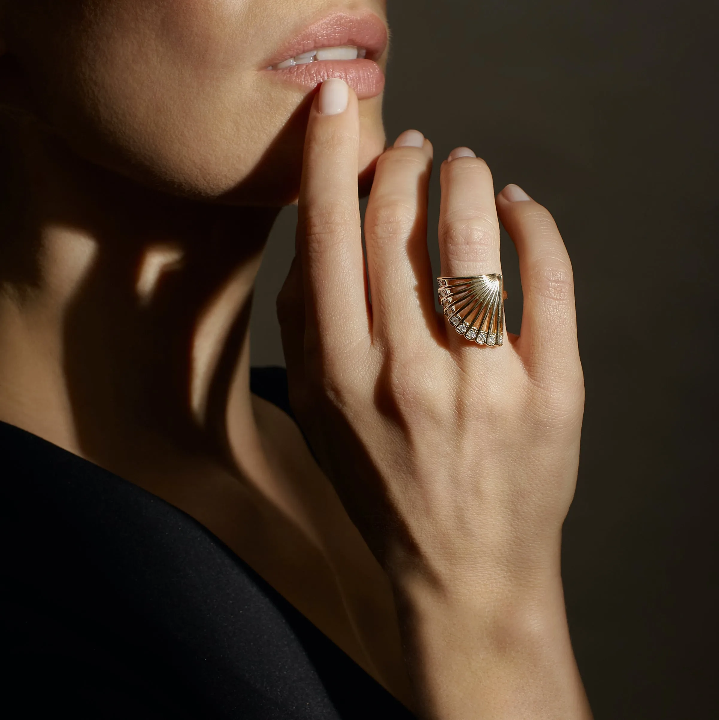 Zoe Fan Ring